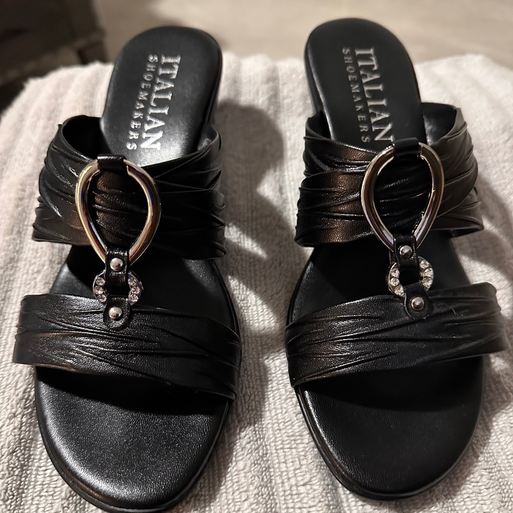 Womens Italian shoemakers.